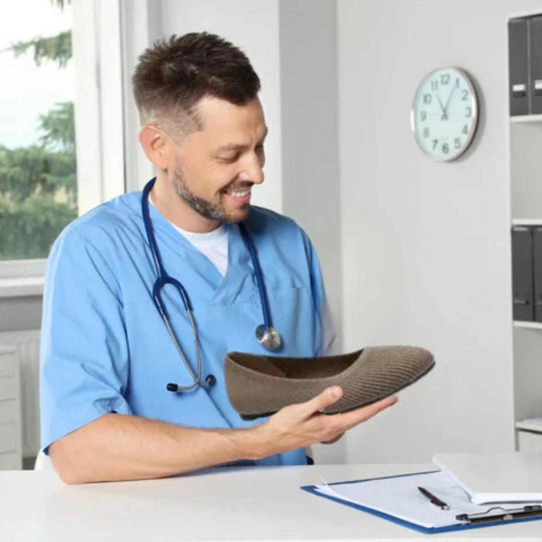 Oriana | Women's Black Ballet Flats Ergonomic Supportive Design 1